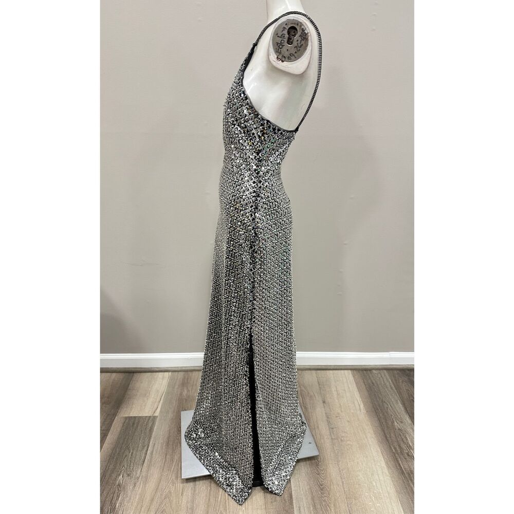 HALSTON YEVA GOWN IN CRYSTAL SEQUIN US8 $695 - Picture 6 of 10